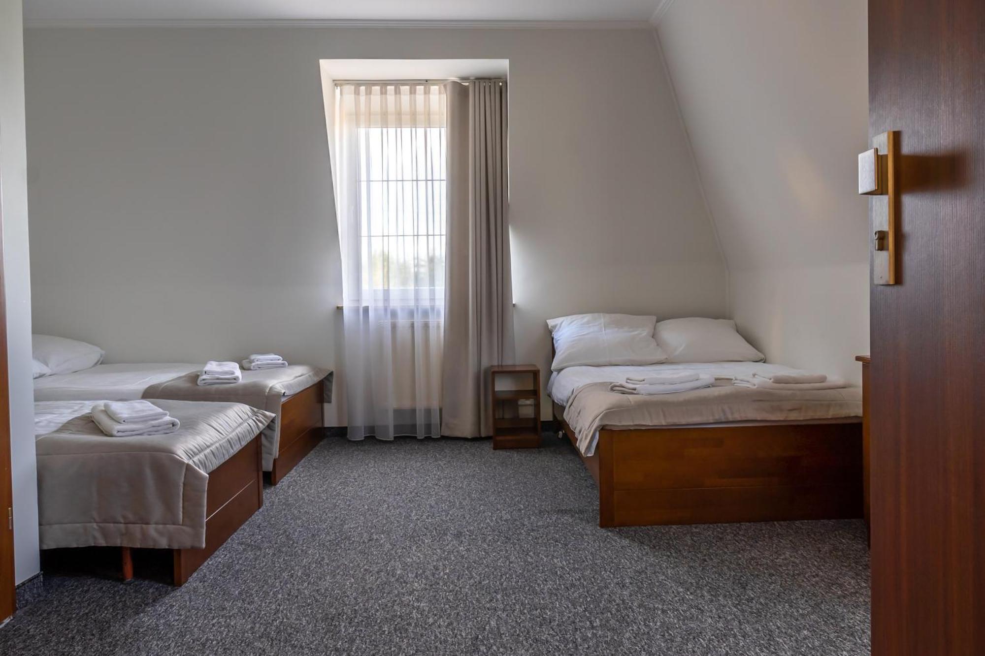 Hotel Palacowa Narol ภายนอก รูปภาพ