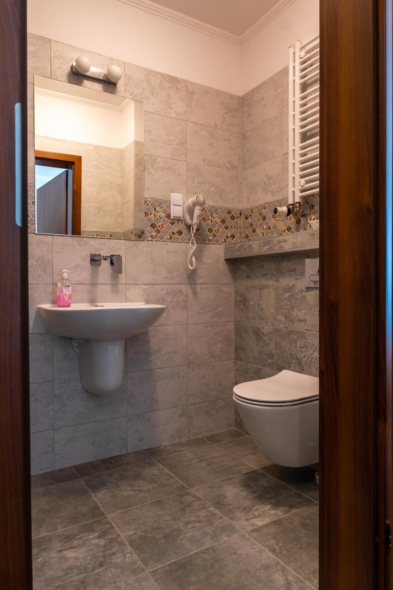 Hotel Palacowa Narol ภายนอก รูปภาพ