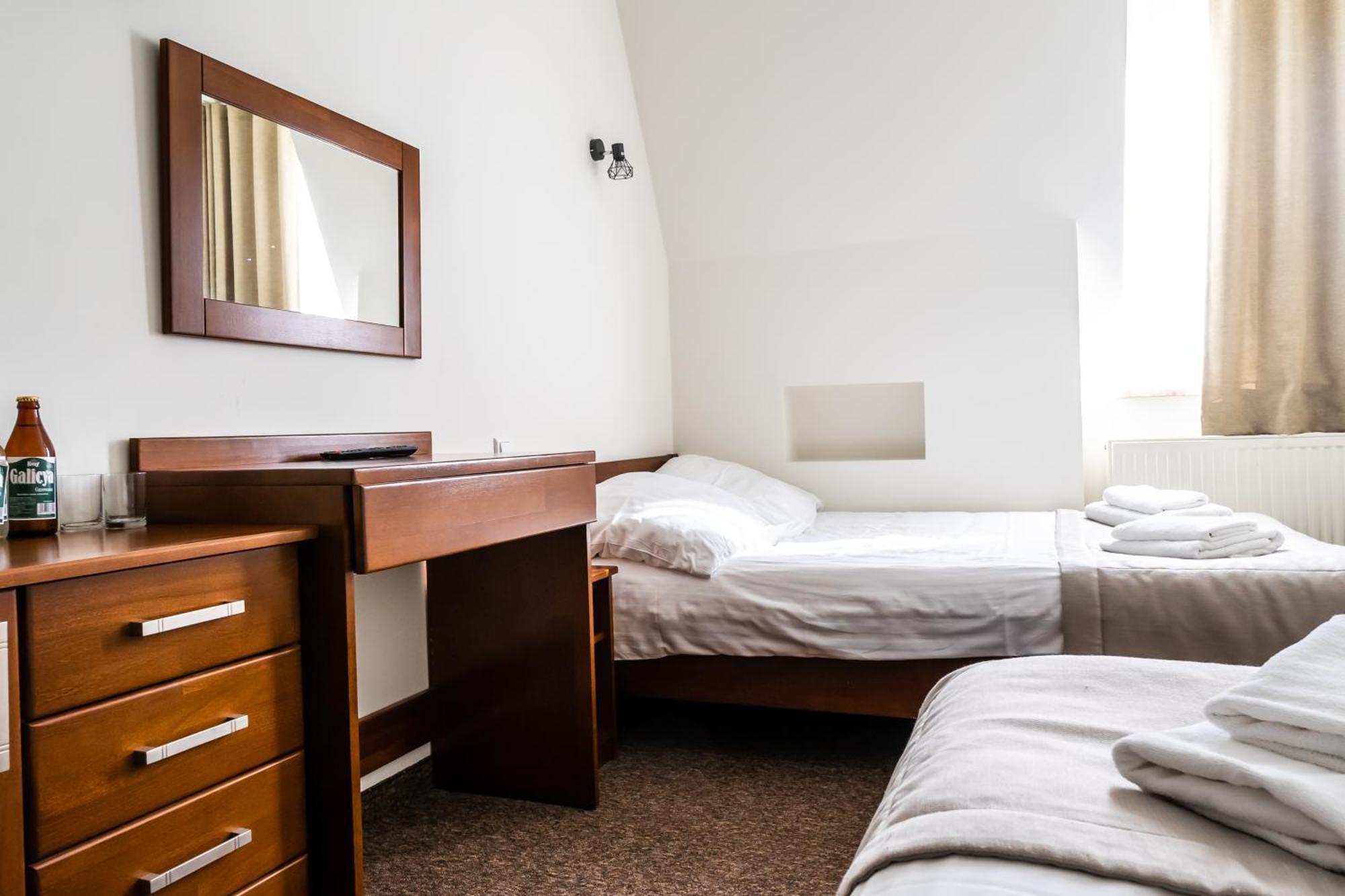 Hotel Palacowa Narol ภายนอก รูปภาพ