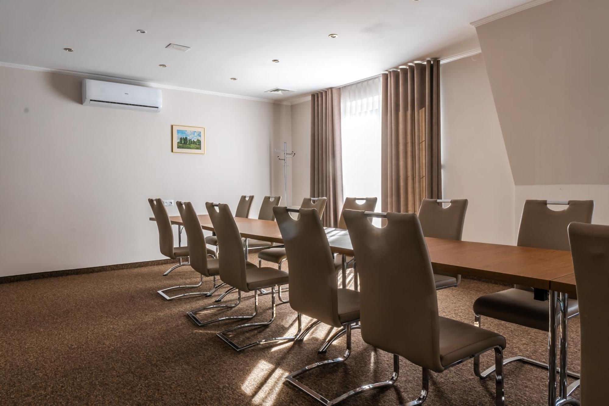 Hotel Palacowa Narol ภายนอก รูปภาพ